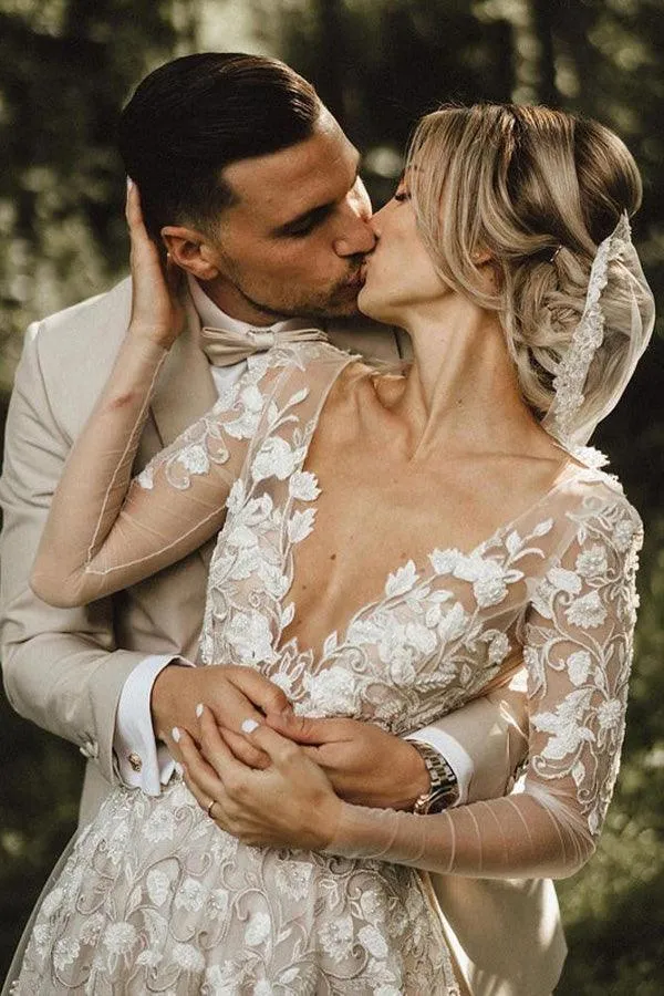 A-line Wedding Dresses With Long Sleeves Lace Bridal Gowns TN292