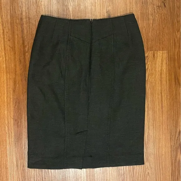 Ann Taylor Loft Pencil skirt Size 00 Petite gray‎ business office wear to work