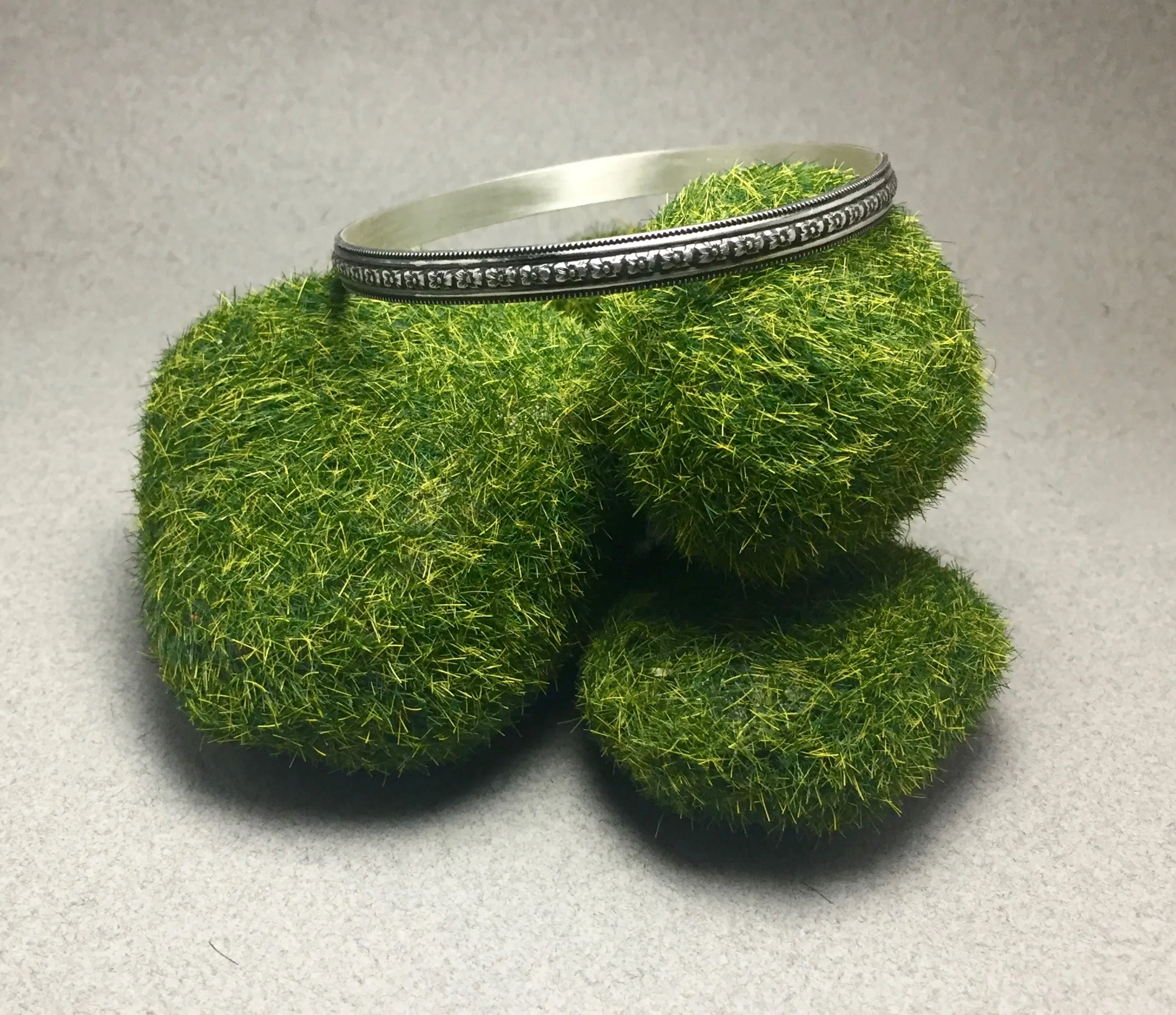 Bangle: Tiny Flower