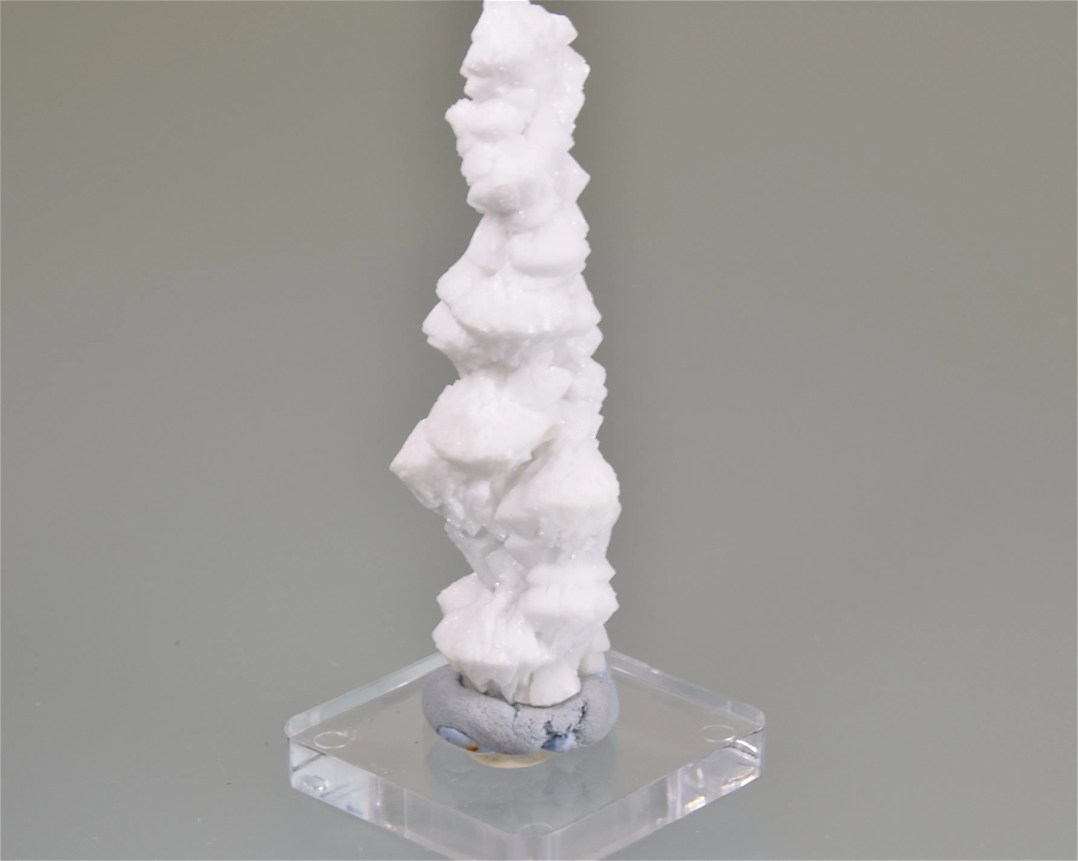 Barite, North Bishop Tract Minerva #1 Mine, Ozark-Mahoning Company, Cave-in-Rock District, Southern Illinois, Mined 1981, Kalaskie Collection #392, Miniature 1.5 x 2.0 x 6.0 cm, $125.  Online 10/6.
