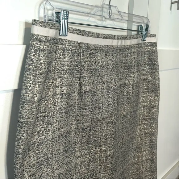 Boden Women's Cream and Gold Metallic Tweed Pencil Skirt in Size 10R