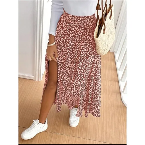 Boho floral print maxi skirt thigh slit black white