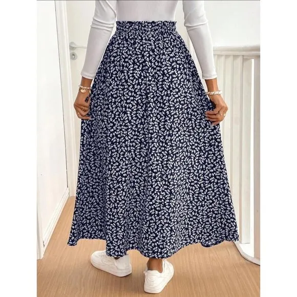 Boho floral print maxi skirt thigh slit black white