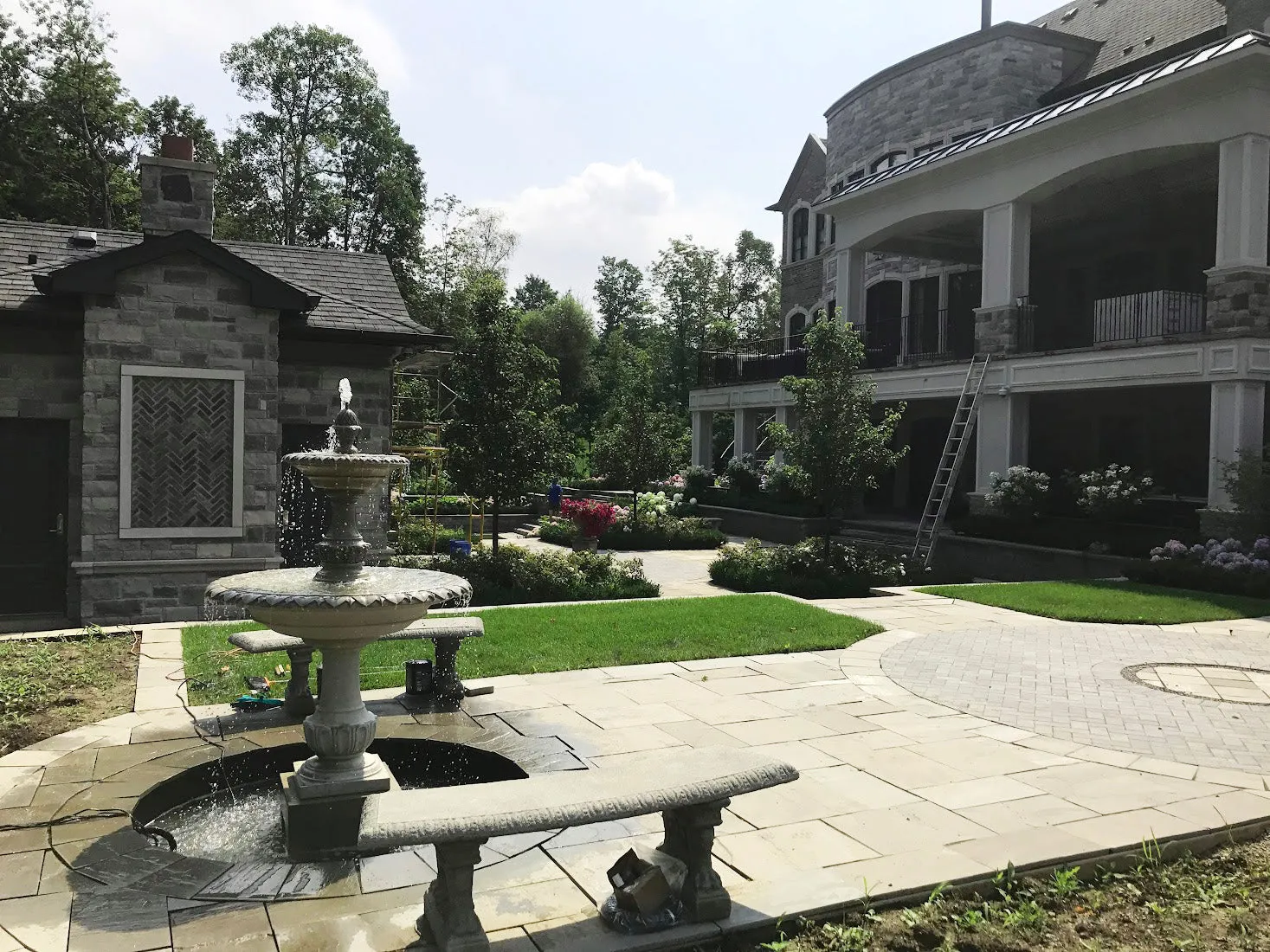 Campania Richmond Hill Fountain
