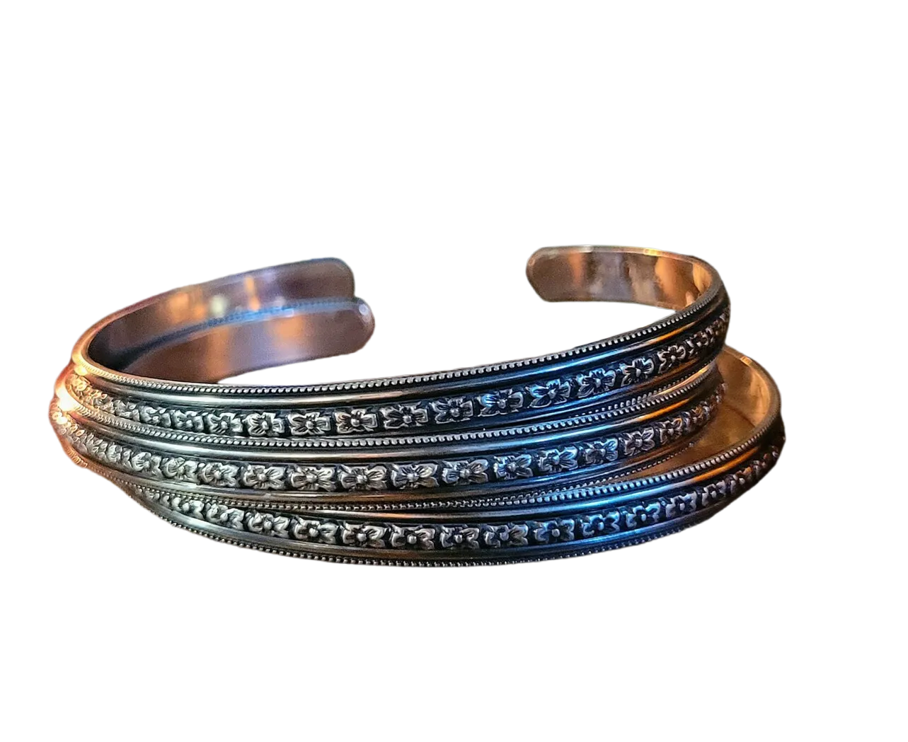 Cuff: Tiny Flower