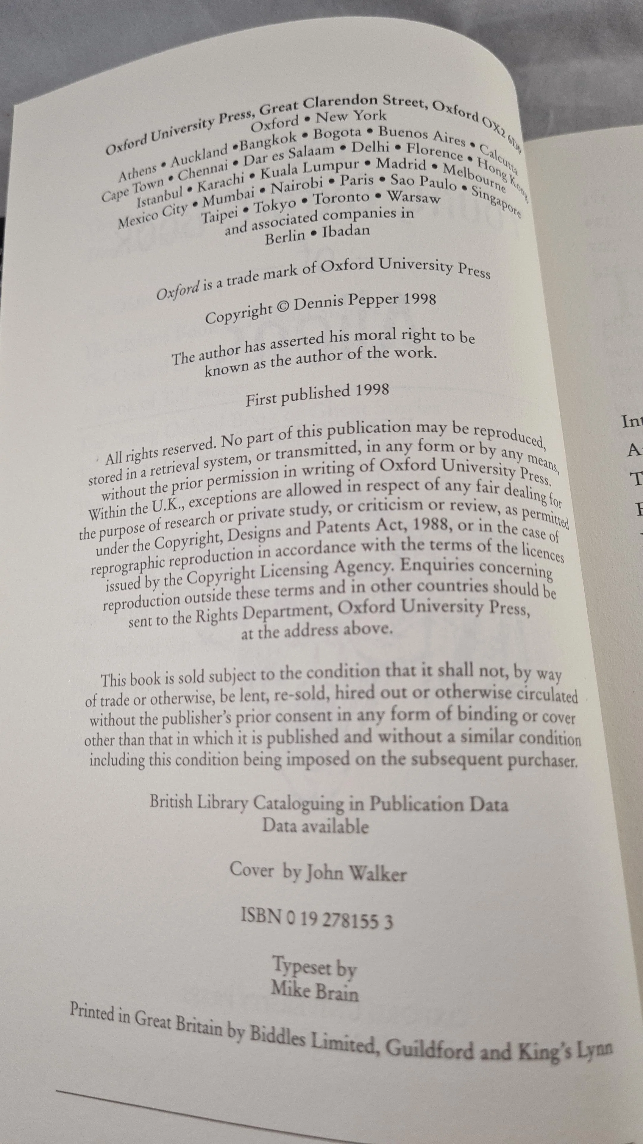 Dennis Pepper - The Young Oxford Book of Aliens, Oxford University, 1998, First Edition