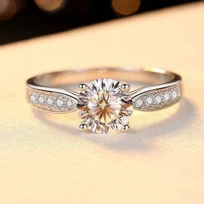 Four Prong Luxury Diamond Engagement Ring
