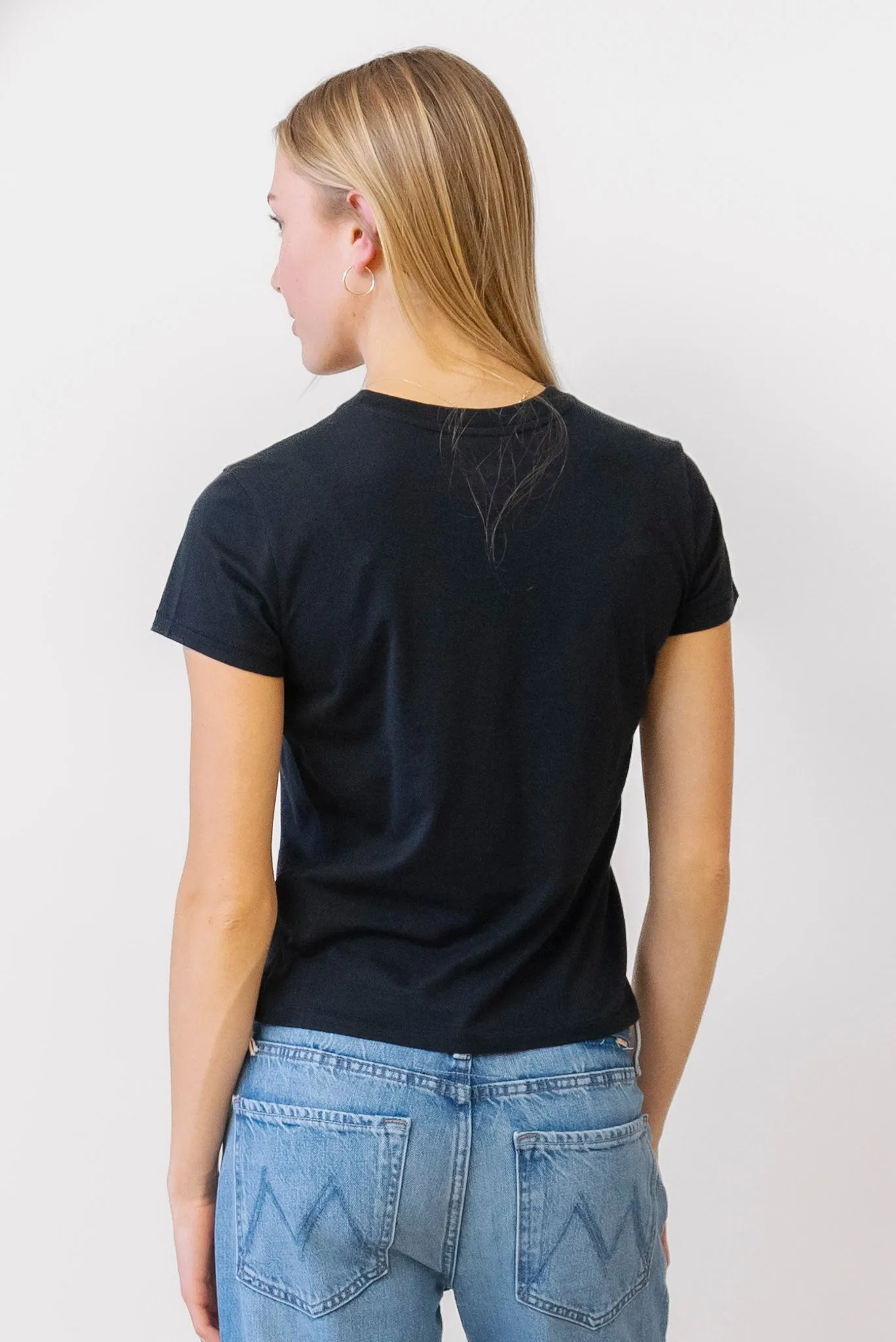 FRAME Baby Tee in Black