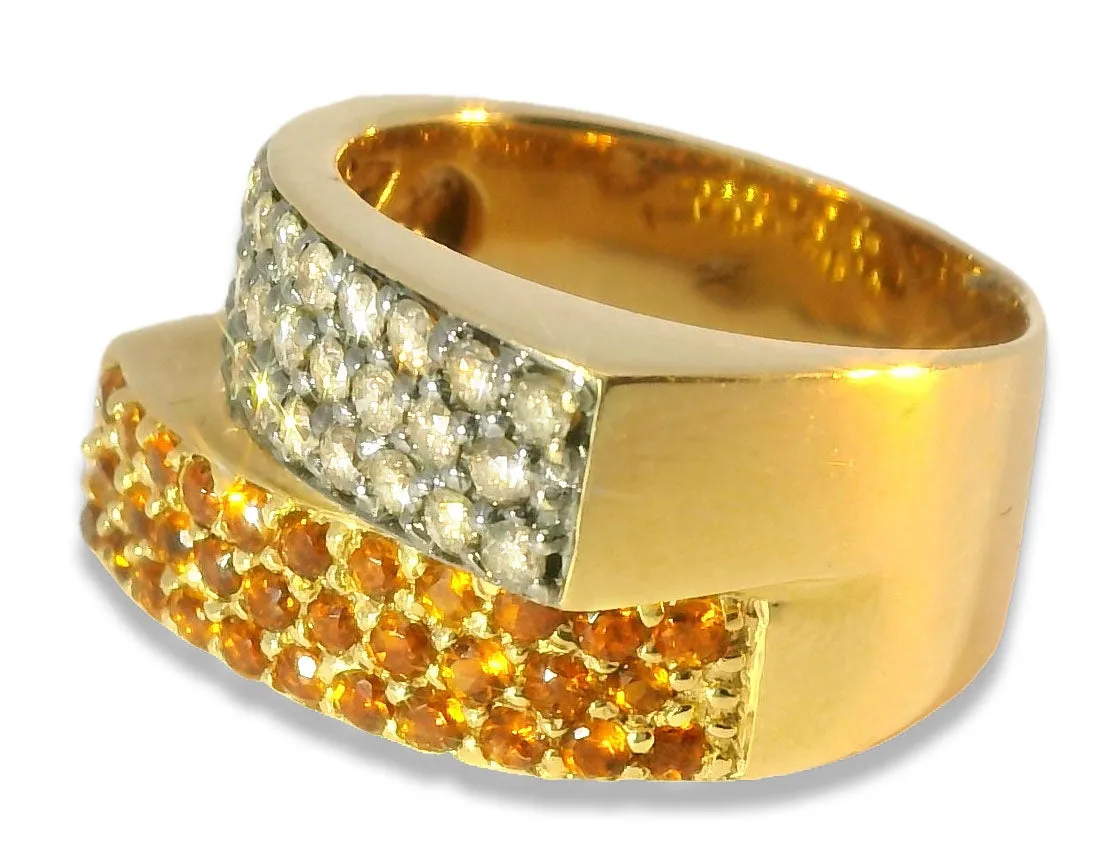 Magnificent Estate 18K Yellow Gold Champagne Pave Diamond Citrine Band Ring