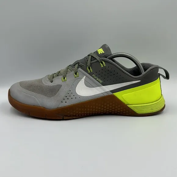 Nike Metcon 1 Wolf Grey Volt Shoes Mens Size 10.5