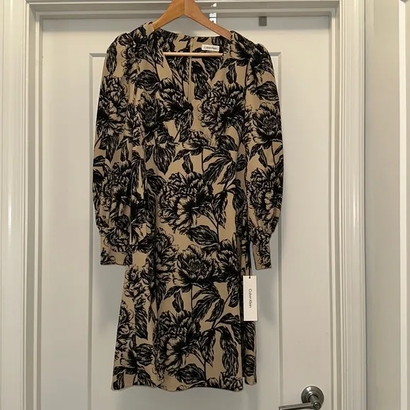 NWT! Black and Khaki CALVIN KLEIN Empire-Waist Printed Dress - Size 10