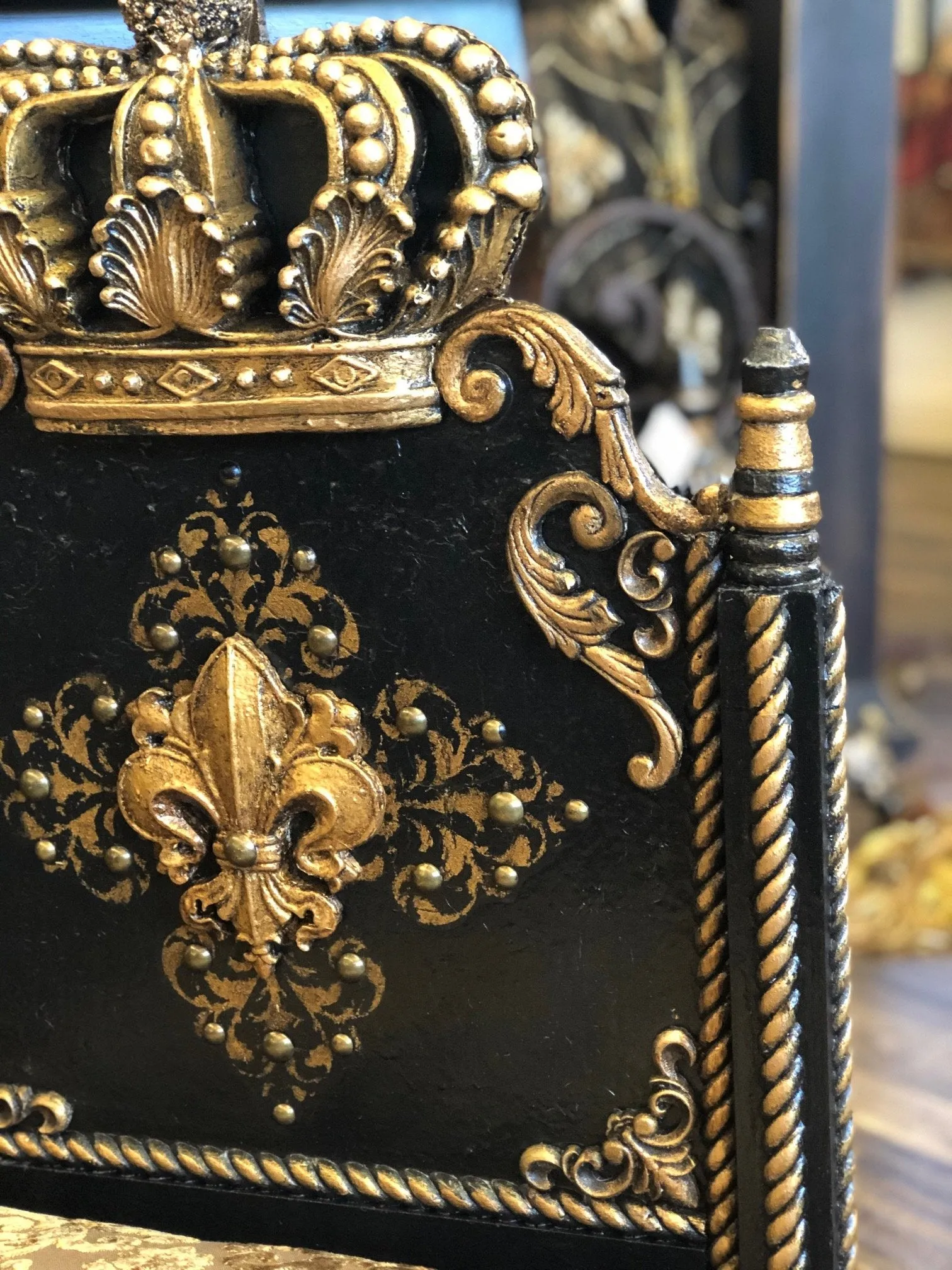 Old World Style Dog Bed