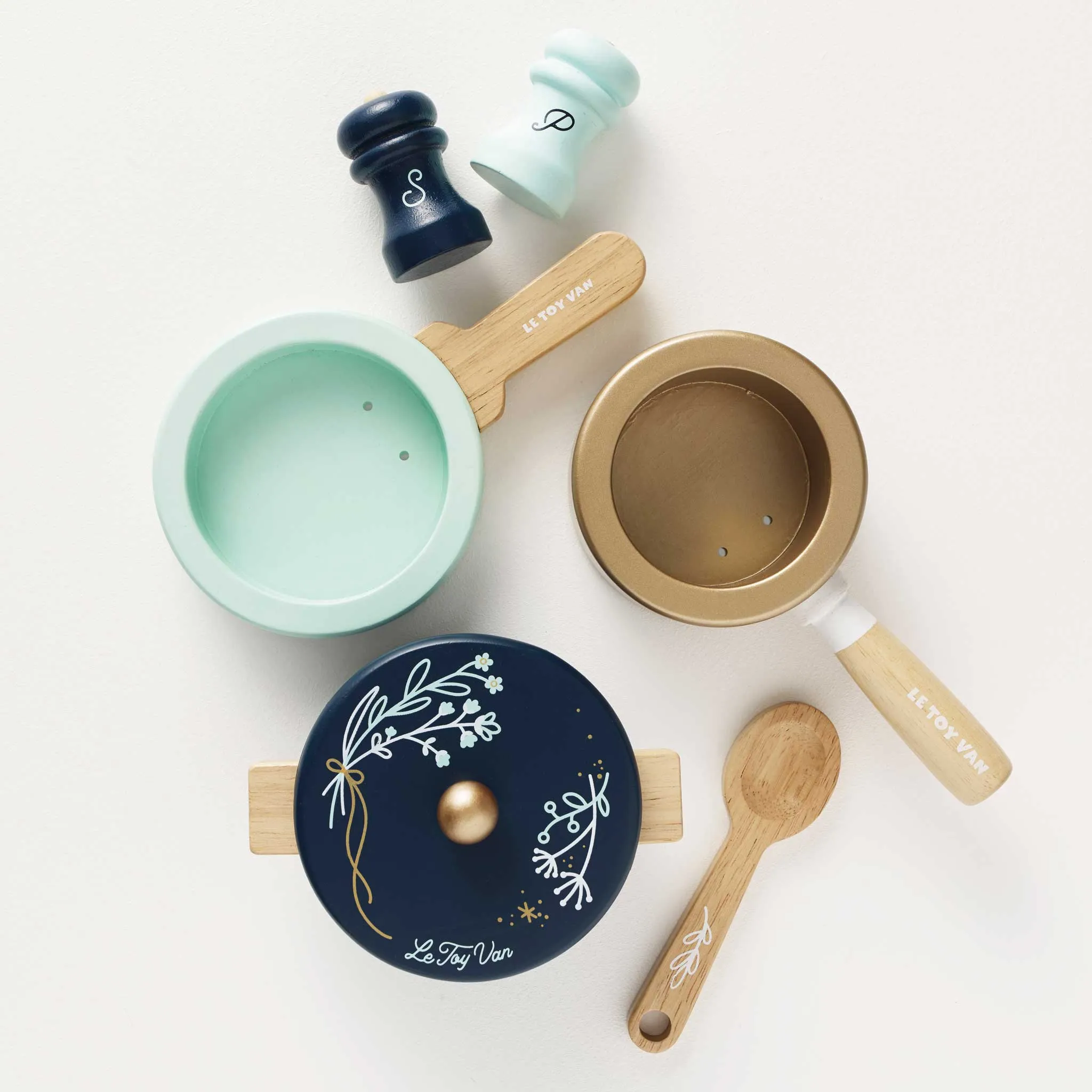 Oxford Wooden Play Kitchen