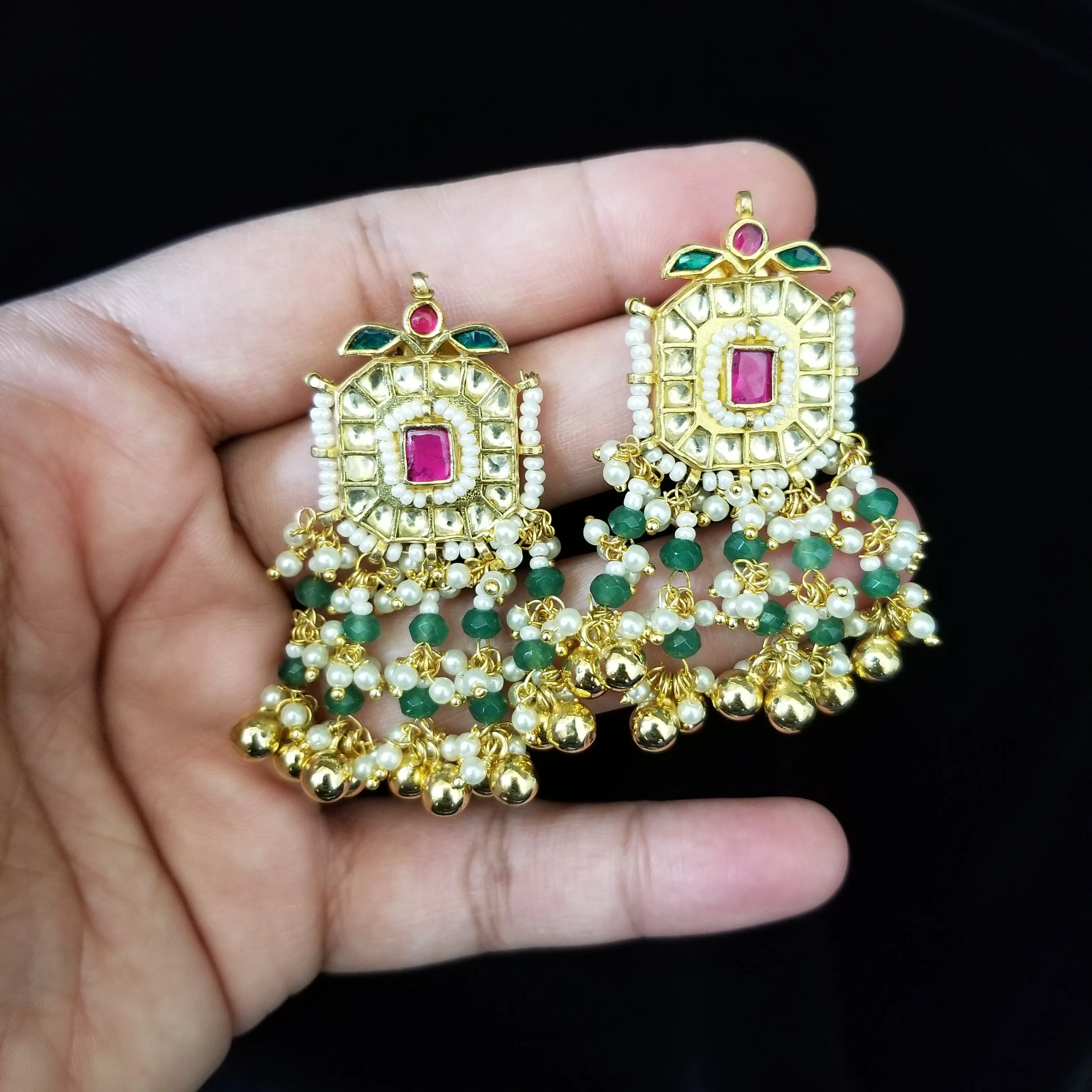 Premium Pearl Choker Kundan Set With Gold Finish