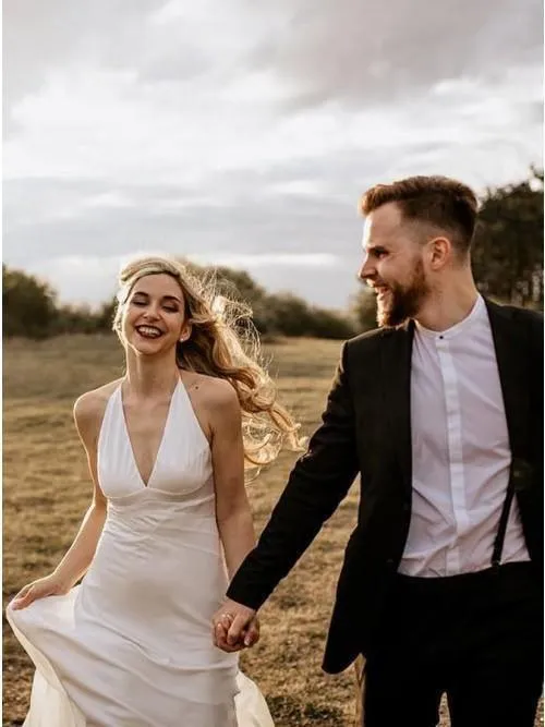 Sheath V-Neck Sweep Train Ivory Simple Wedding Dress Bridal Gown TN145