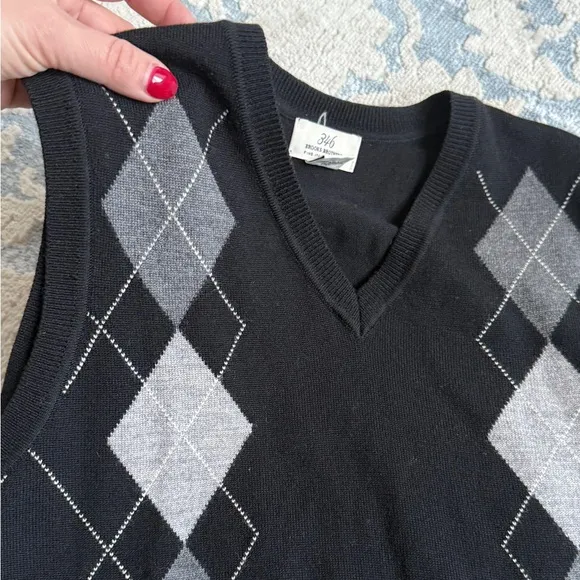 Super cool Neutral Brooks brothers 0 Marino wool Argyle sweater vest size M