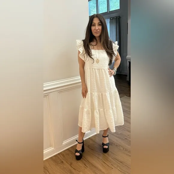 Textured Dress Tiered Ruffle Sleeve Midi Beautiful