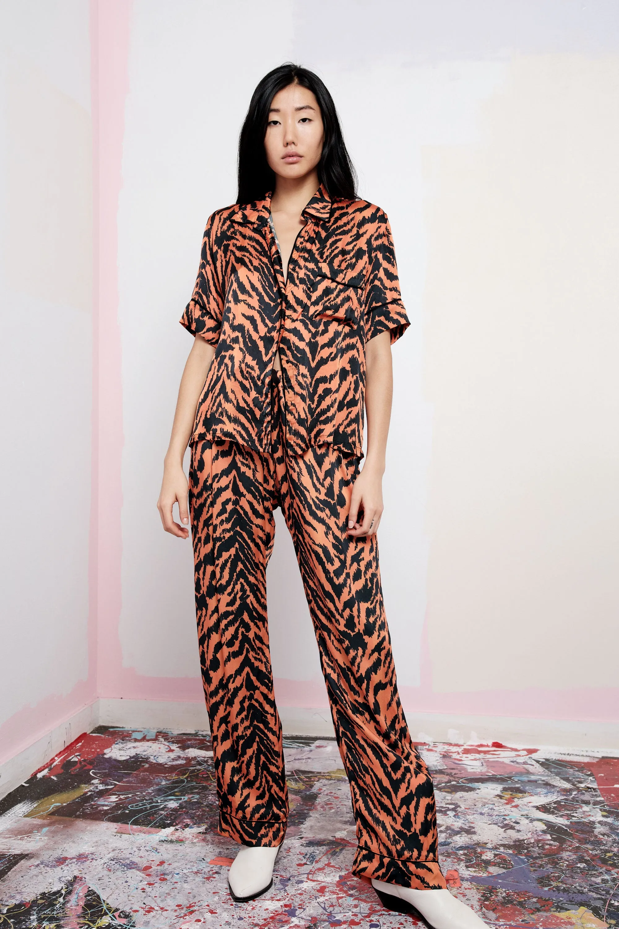The Lounge Shirt in Tiger