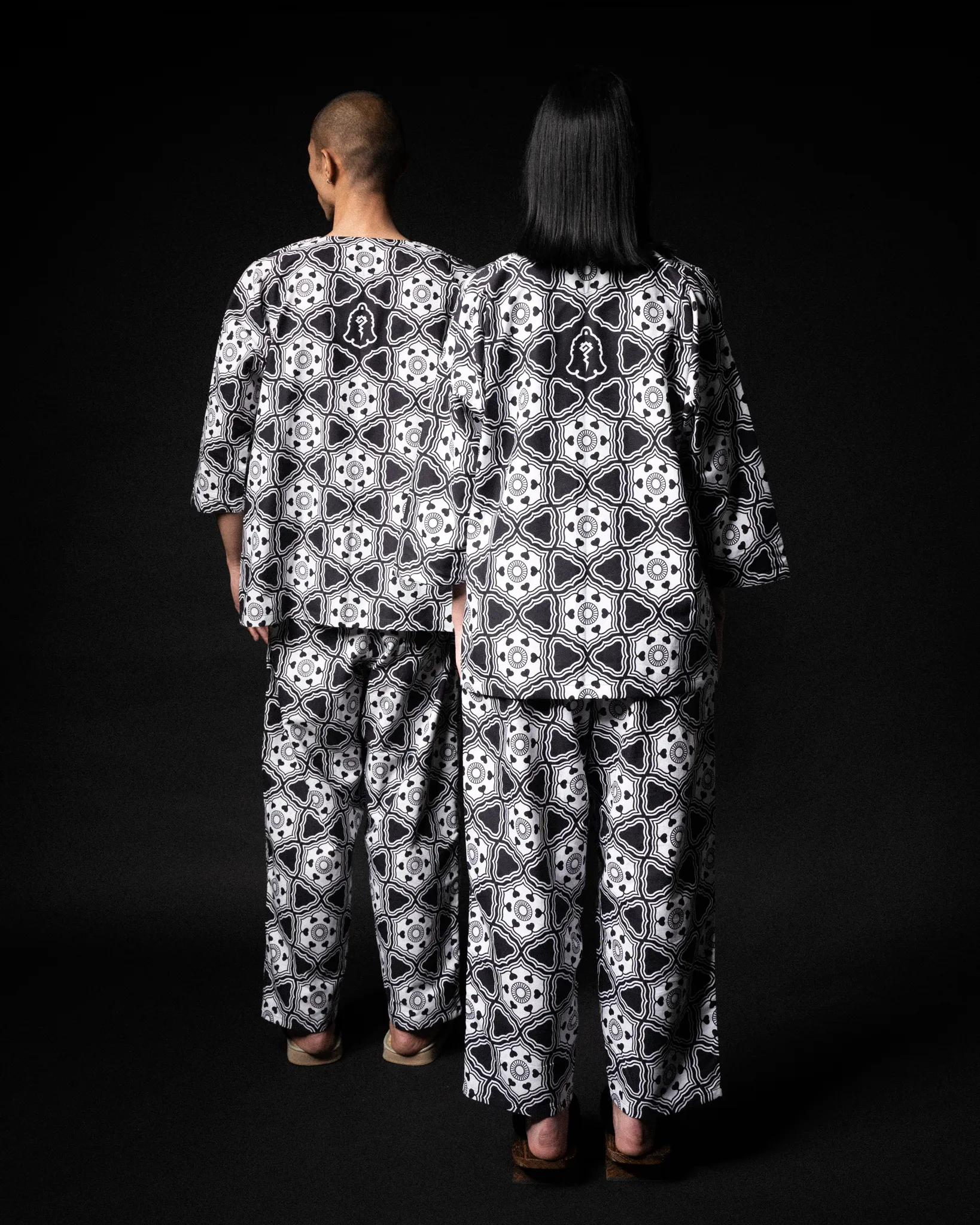 [UNISEX] GOTCH SCROW ART X LOCO MOSQUITO JINJYA TRIBAL SHIRT