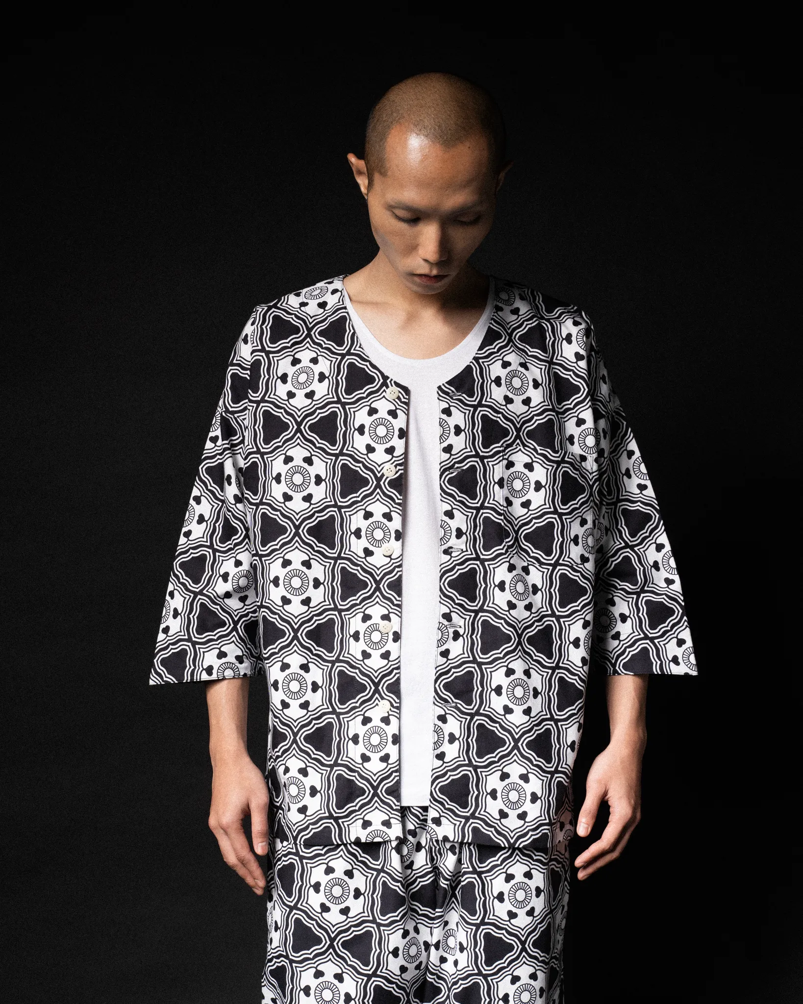 [UNISEX] GOTCH SCROW ART X LOCO MOSQUITO JINJYA TRIBAL SHIRT
