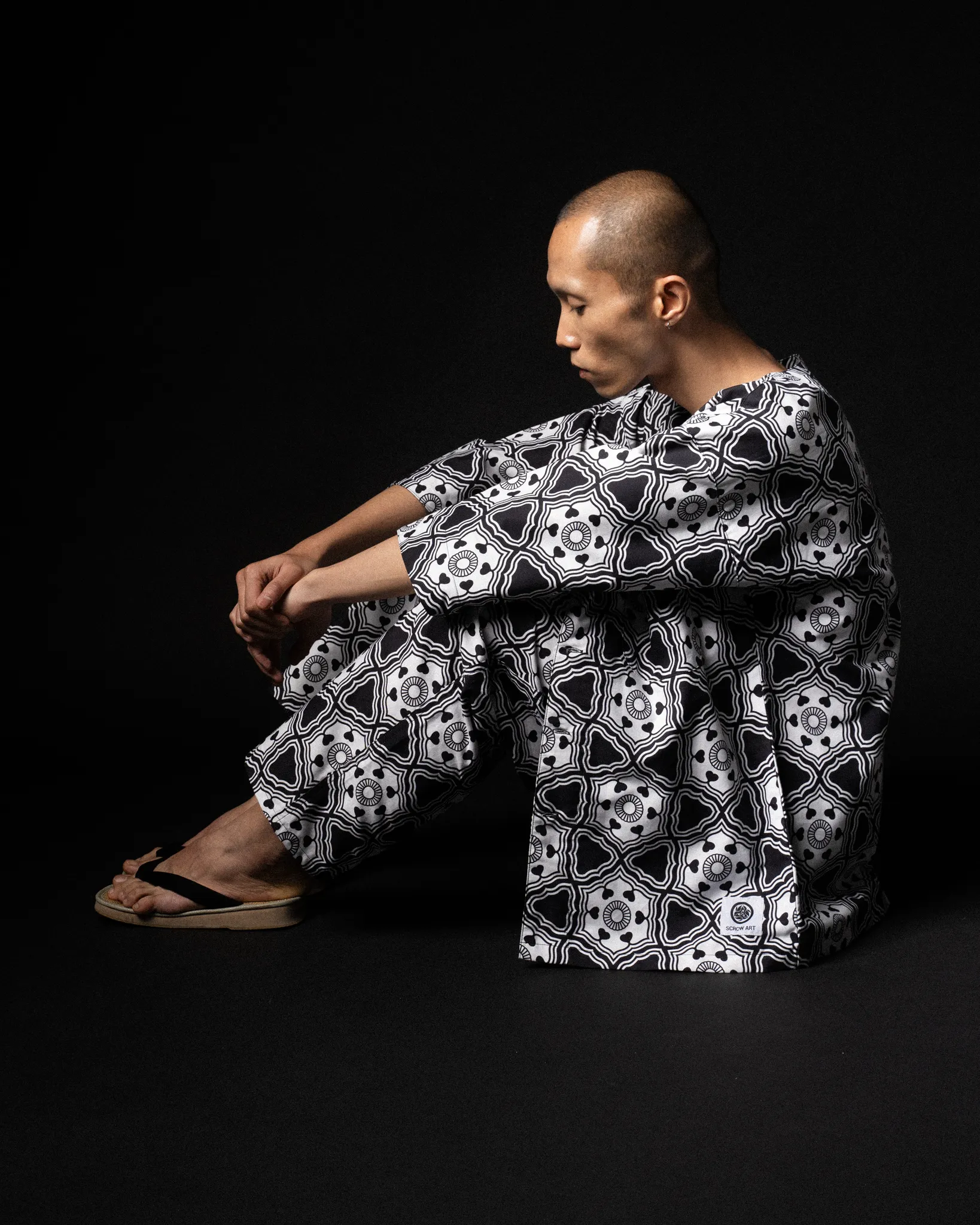 [UNISEX] GOTCH SCROW ART X LOCO MOSQUITO JINJYA TRIBAL SHIRT